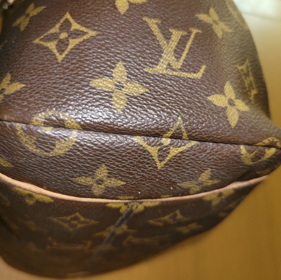 Louis Vuitton Totally PM Monogram Tote - Picture 10 of 16